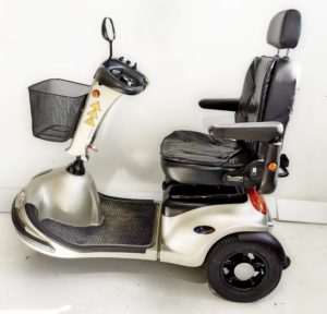 skuter inwalidzki elektryczny shoprider delux trzykołowy 2