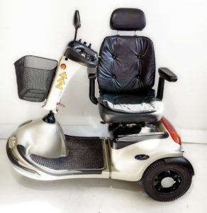 skuter inwalidzki elektryczny shoprider delux trzykołowy 3