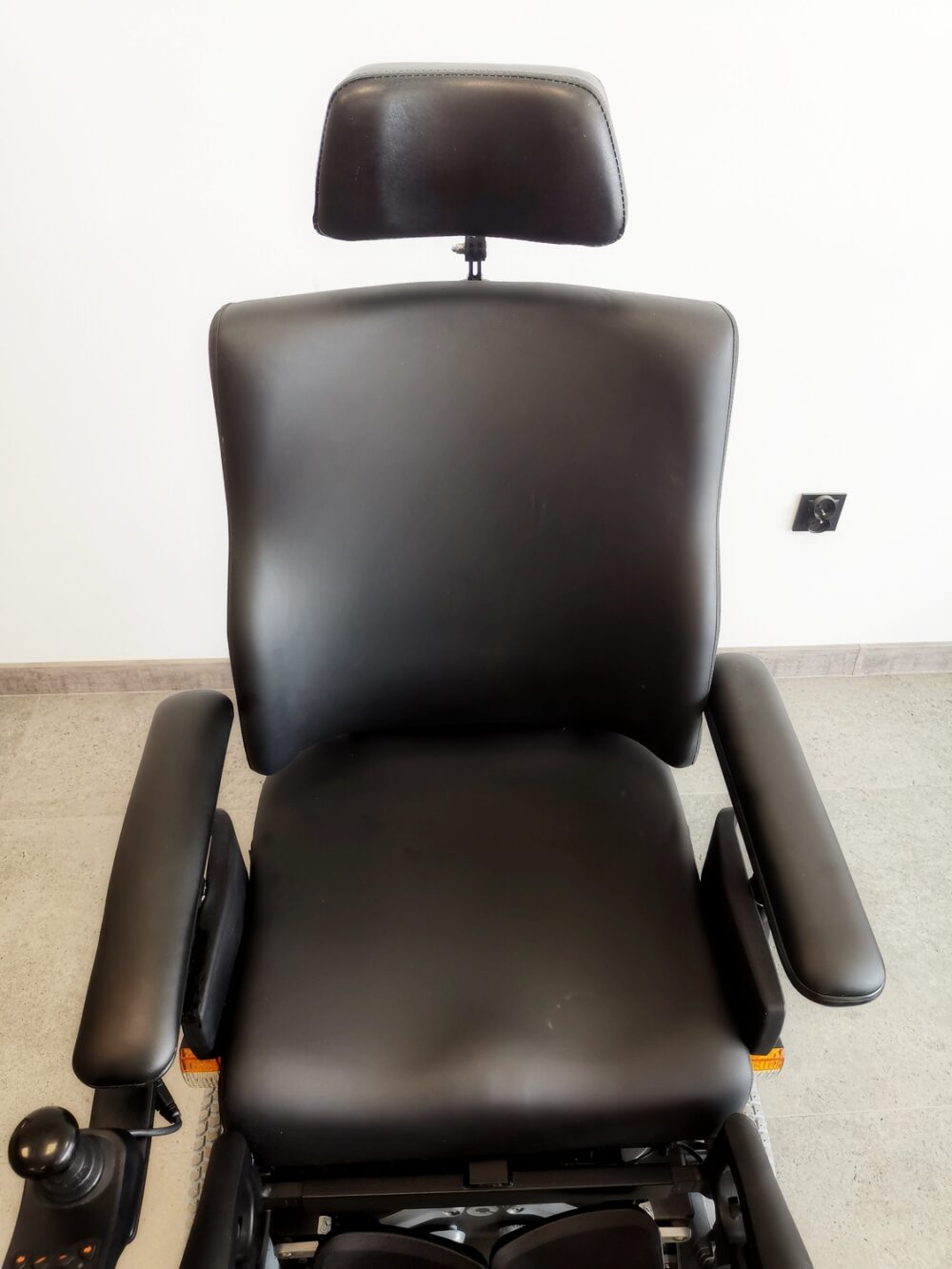 uzywany-wozek-inwalidzki-handicare-alex-elektro-mobil-tarnowskie-gory-slask-6 używany wózek inwalidzki handicare alex elektro mobil tarnowskie góry śląsk 6