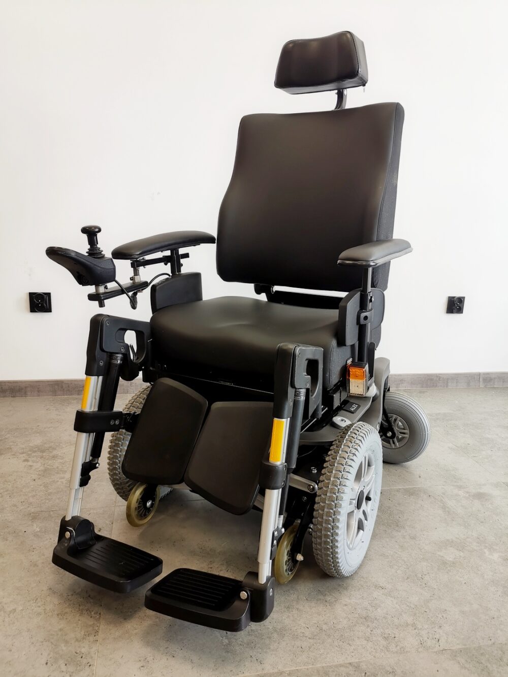 uzywany-wozek-inwalidzki-handicare-alex-elektro-mobil-tarnowskie-gory-slask-8 używany wózek inwalidzki handicare alex elektro mobil tarnowskie góry śląsk 8