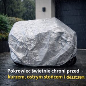 pokrowiec zdjęcie na deszczu